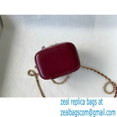 chanel Calfskin  &  Gold-Tone Metal BURGUNDY SMALL VANITY WITH CHAIN ap2292